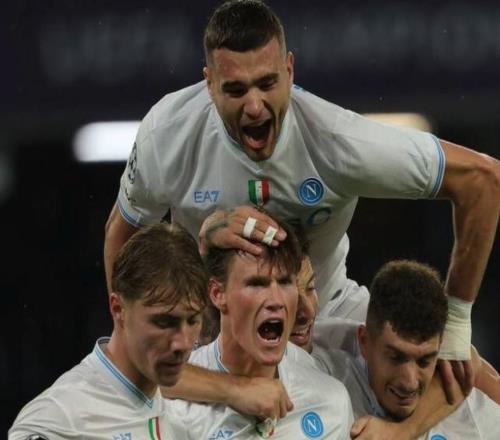 大腿级别，自加盟那不勒斯后麦克托米奈参与进球数意甲中场第1