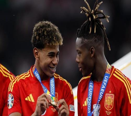 尼科：亚马尔有令人难以置信的天赋，但他知道我是他“父亲”