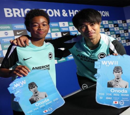 布莱顿天塌了！道歉苍白无力，三笘薰臭名远扬！球迷排队念三字经