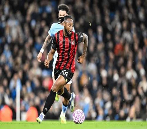 6500万英镑！曼城欲冬窗强挖英超当红边锋补强阵容与枪手掰手腕