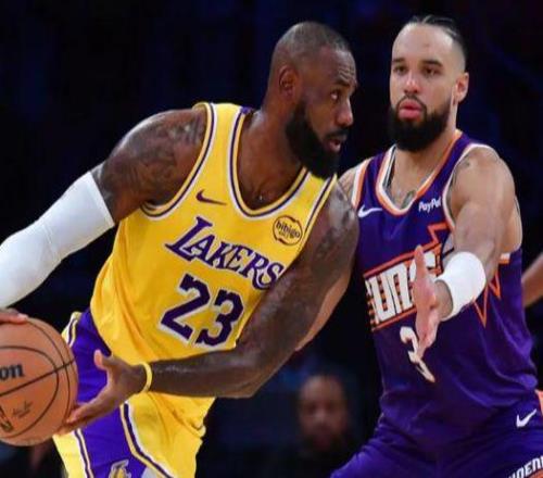 詹姆斯创NBA历史第1神迹，湖人爆冷完败！东契奇38+11创3大纪录