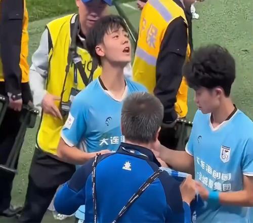 中超最佳新人还有悬念西海岸三少落选离谱京连小将入围争议大