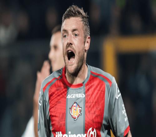 蓝狐宝刀未老，他在意甲焕发新生