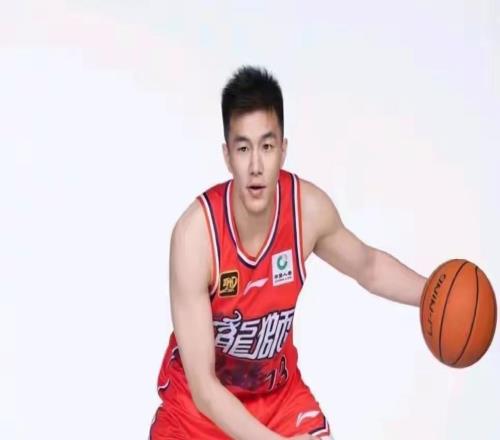 CBA俱乐部杯揭幕战山西男篮85比82击败广州诺威尔30分5板3助