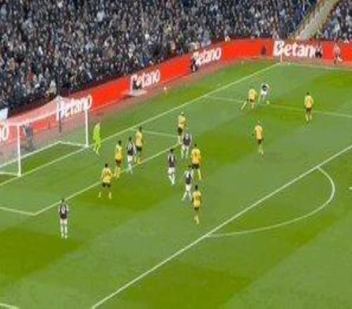 从6轮不胜到英超前4，逆天远射助维拉咸鱼翻身