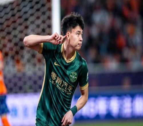 王钰栋首发大连英博U21逆转击败浙江登顶冲乙之路