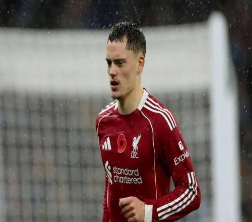 14场0球成球队核心！1.5亿欧巨星终于爆发，他比萨拉赫更配首发