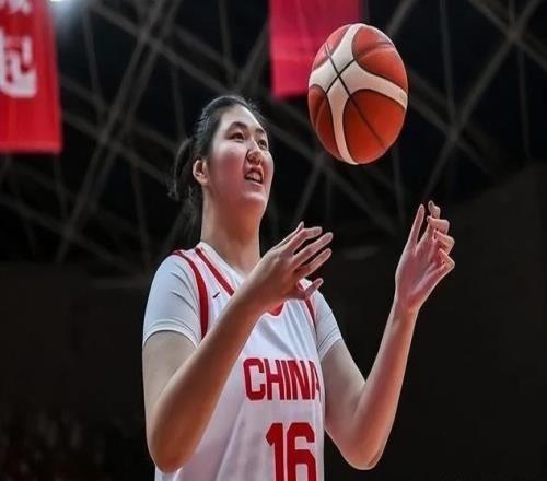 张子宇今夜现场观战山东女篮WCBA揭幕战大概率1月4号迎首秀
