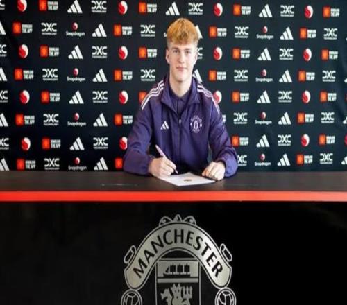 曼晚：查理哈迪先与曼联签奖学金协议，17岁时再签职业合同