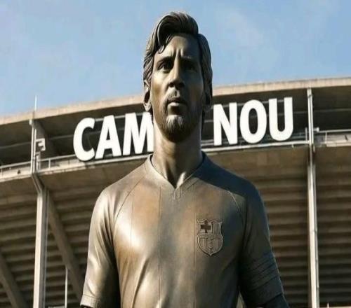 拉总：诺坎普改叫梅西球场不合适