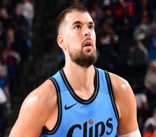 名记：祖巴茨已引起多支NBA球队关注，快船目前要价两个首轮