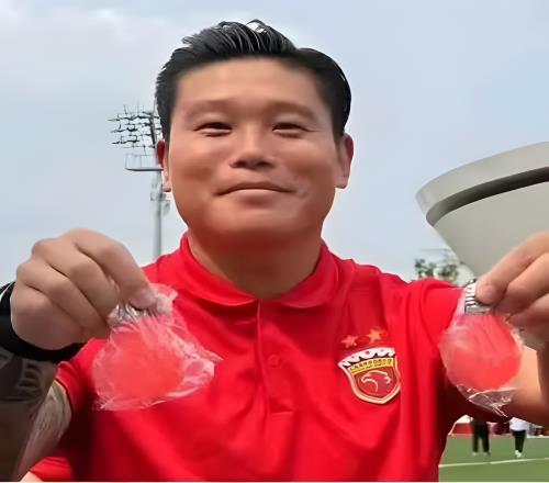 又来了！跟队记者：亚冠是商业比赛，海港国安怎么踢外界没资格说