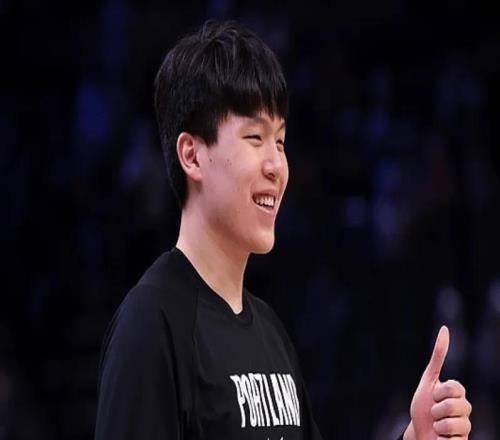 输灰熊杨瀚森采访！不会有疲惫感，不满首发表现，向伊迪学习！