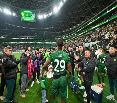 国安队拿到足协杯冠军后，又收到一个好消息，事关俱乐部能否准入