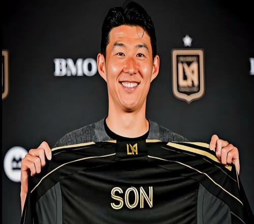 亚洲一哥”孙兴慜即将在12月9日重返热刺，不过这一次不是踢球