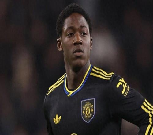 有实力却得不到重用，曼联球迷对中场天才处境感到难以置信