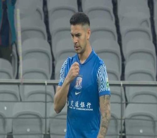 随队出征，申花小将推迟U22报到戴伟俊该进名单2外援或迎告别战