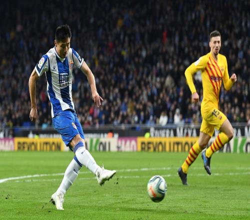 懂球帝12周年120大瞬间决赛：梅西捧大力神杯PK武磊绝平巴萨