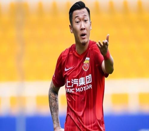 中超黑马酝酿重磅引援锁定本土强力铁腰海港同意放人三赢之举