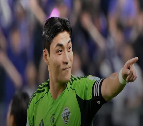 中超多支球队盯上K联赛MVP后腰，实力不逊孙准浩，鲁能可以引进