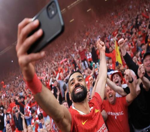 电讯报：多家沙特俱乐部愿意不惜一切代价签下萨拉赫