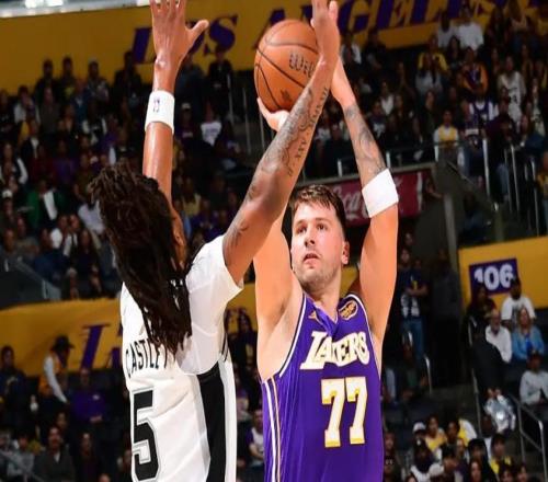 詹姆斯19+15+8，湖人出局！马刺7人上双，湖人一战出现三个问题