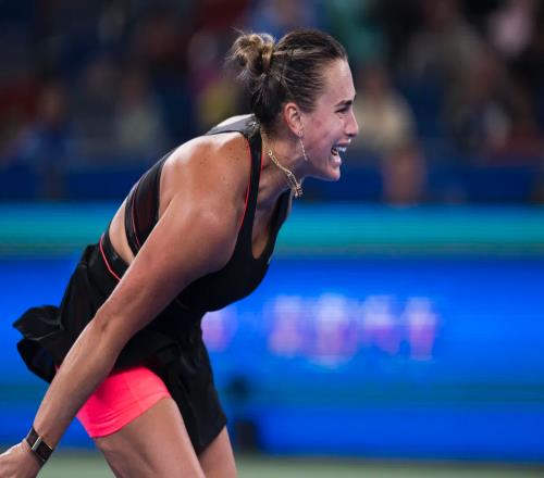 萨巴伦卡回应打球高分贝吼声：完全无法控制，自己不知道这么大声