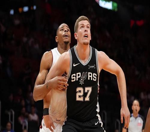 比起上赛季反而退步了！马刺最终还是裁掉了这位锋线投手