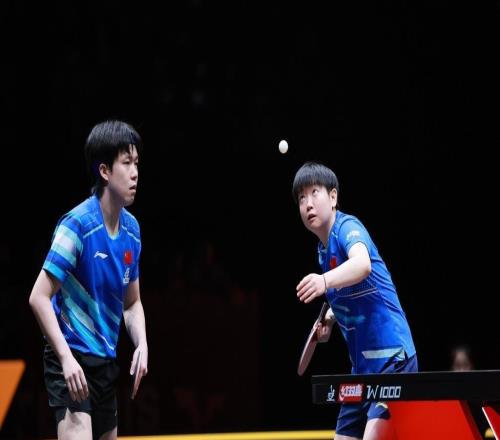 一日三赛+带伤出战，“莎头”不敌韩国组合无缘混双冠军