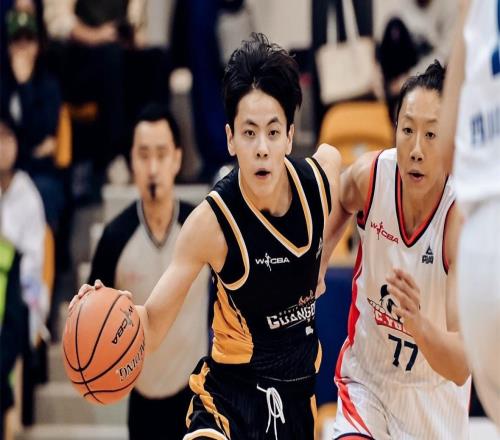 5胜0负唯一不败！中国女篮23岁1米83王牌蜕变：轰23+7+6无愧新核