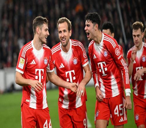 拜仁前13轮已进49球，再进一球将成德甲首支前14轮进50球球队