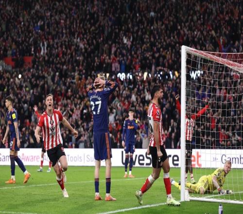 本轮英超已经出现4粒乌龙，为0607赛季以来单轮乌龙球第二多