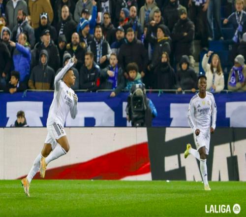 2114亿豪门终结连败6轮2胜神锋17轮17球昔日亿元前锋28轮首球