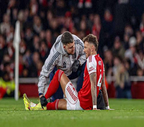 罗马诺：本怀特将至少伤缺一个月，阿森纳希望他1月中旬复出