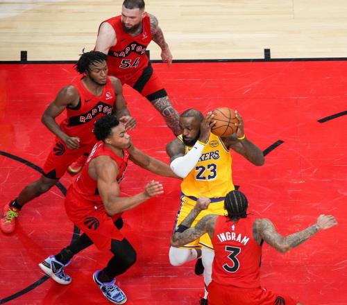 库里、杜兰特夸梅布朗：除詹姆斯，美国球员还有谁算球星吗