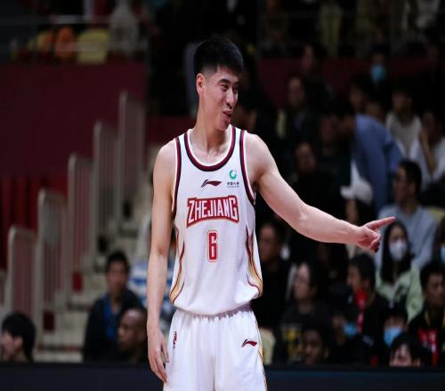 深夜官宣！CBA王牌后卫受伤第一阶段报销，恐赶不上男篮世预赛