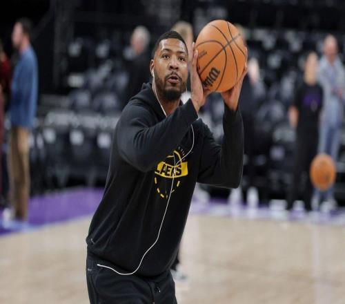 35000美元，湖人队后卫马库斯斯玛特被罚款的原因是对裁判不满