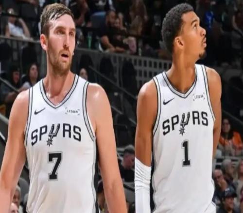 又拿两双数据！力压文班亚马，马刺中锋爆发了！