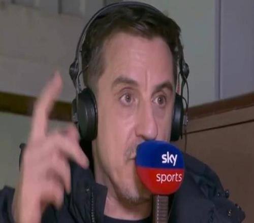 内维尔：曼联对阵维拉踢得非常好，阿莫林的阵型选择更灵活了