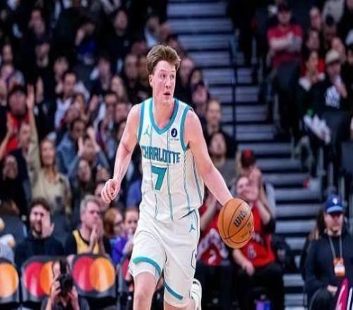 下一个汤普森黄蜂新秀刷新最快100记三分纪录！