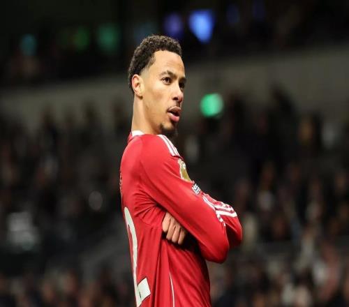 鲁尼：埃基蒂克基本上是今夏最佳引援，我很喜欢他的比赛态度