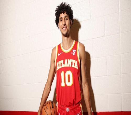 可怜的状元！球队不培养，国家队不重视，才20岁，场均仅11+3+1！