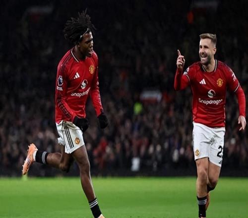 节礼日最喜爱的对手！残阵曼联主场击败纽卡，打破魔咒上升至第五