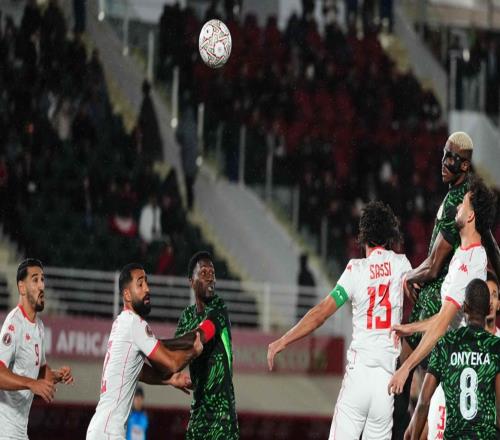 非洲豪强两连胜，提前晋级，意甲锋霸踢疯了：独造3球太犀利