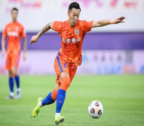 李昂和徐新离开上港后，为何都不约而同选择去保级队，引发热议