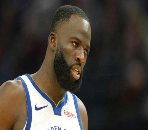 爆粗口，勇士队格林谈勇士队每年都打圣诞大战：圣诞大战糟透了