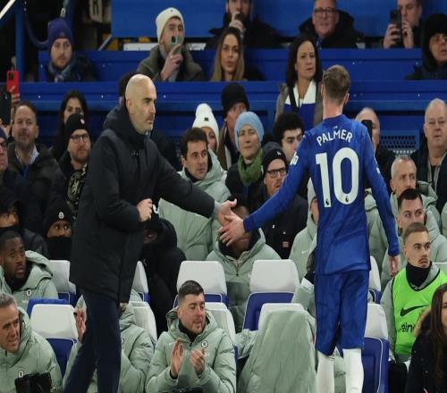 蓝军球迷狂嘘马雷斯卡换下帕尔默：你根本不知道自己在做什么