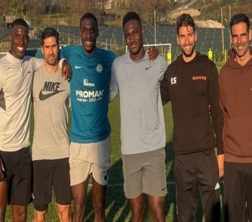 保持状态，前国安体能教练带领法比奥、马莱莱、马马杜训练