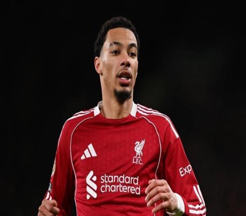 埃基蒂克：在车库颠球是因为热爱足球球队还没有松懈的资本