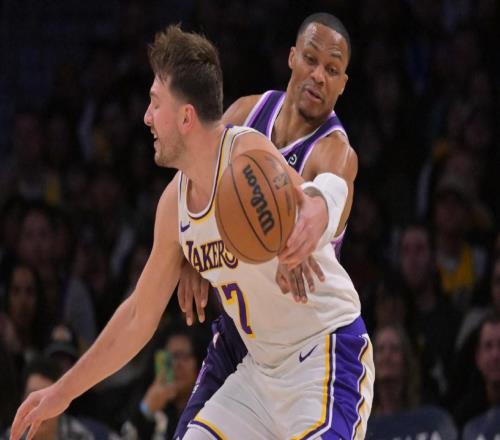 场均34分8板9助！作为NBA超巨，选择低效刷数据，你把豪门带偏了